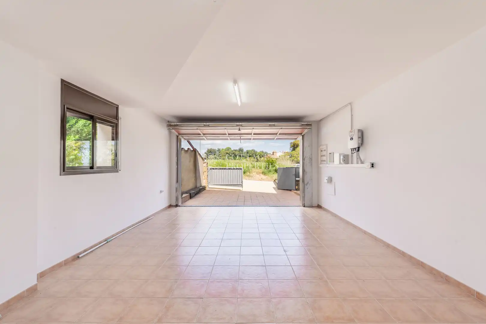 Houses for sale in Madremanya  with Air Conditioner, Heating and Terrace