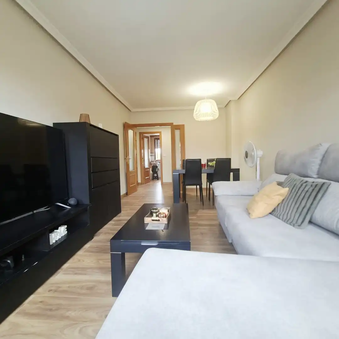 Penthouse with lift for sale in Oliver-Valdefierro