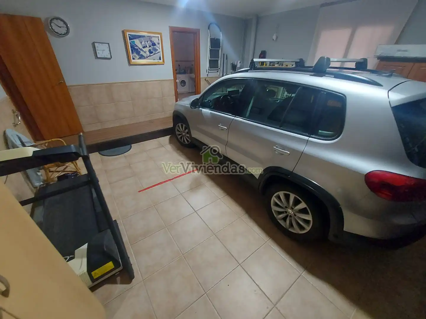Aparcament de Casa o xalet en venda en Vallirana amb Aire condicionat, Calefacció i Jardí privat