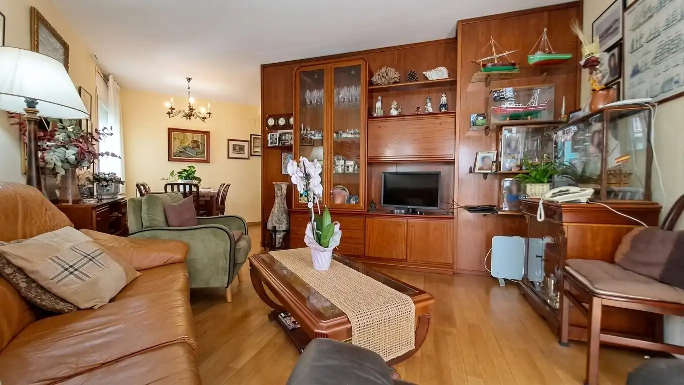 Living room of Flat for sale in Tarragona  with Air Conditioner, Heating and Parquet flooring