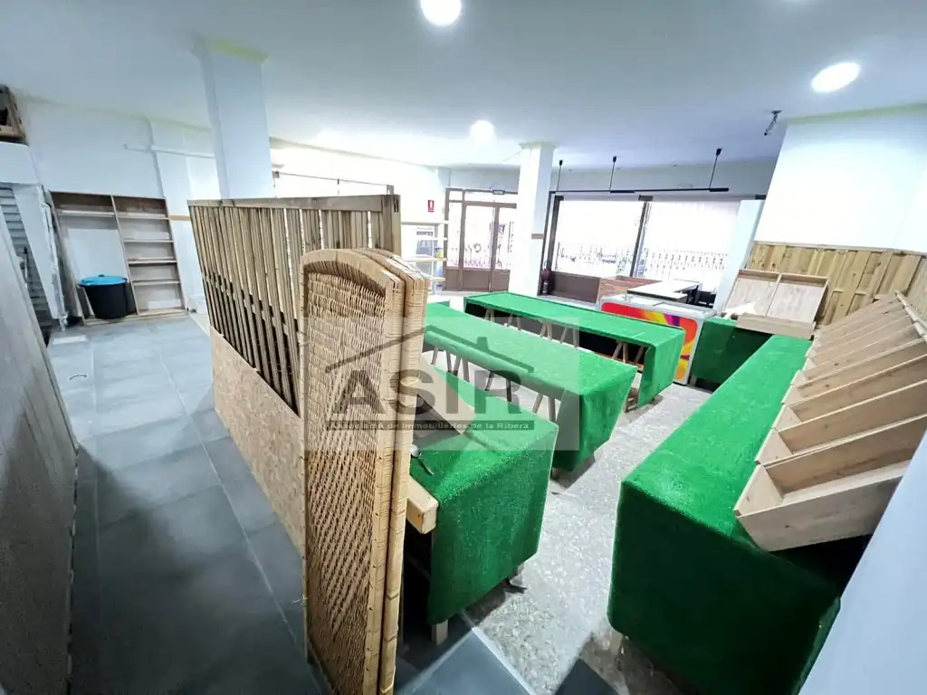Local en venta en Alzira