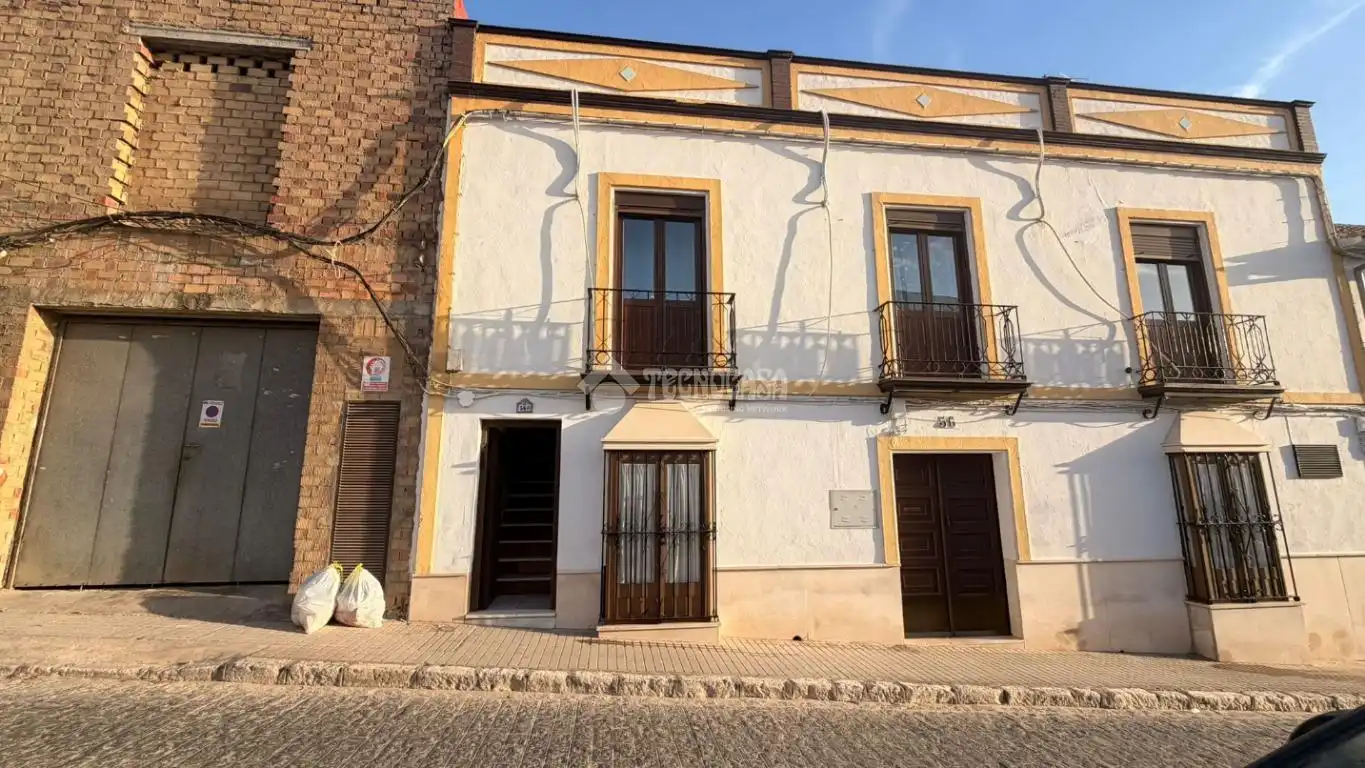 Vista exterior de Piso en venta en Osuna con Calefacción, Terraza y Balcón