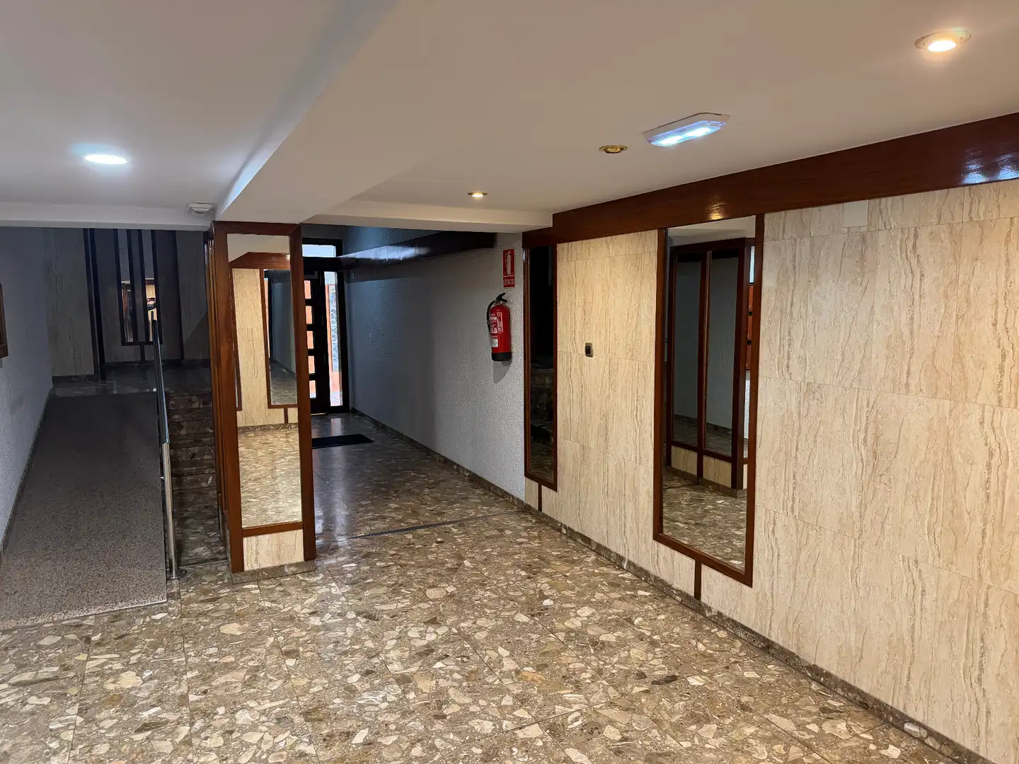 Pis en venda en Gijón  amb Calefacció, Forn i Rentadora