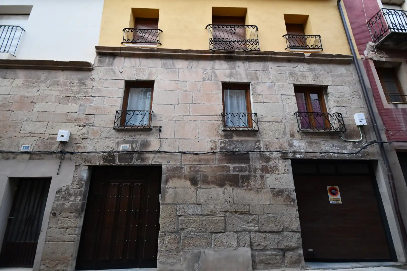 Vista exterior de Finca rústica en venda en Fuenmayor amb Calefacció, Parquet i Terrassa