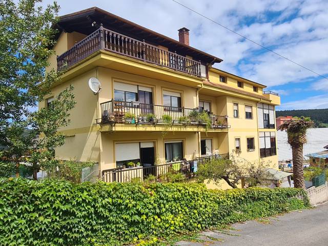 Casa-chalet en Venta en Renedo