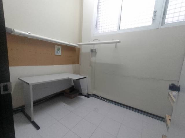 Local comercial en Alquiler en Calle de Eduardo Sanz Hernaz en Parque Miraflores