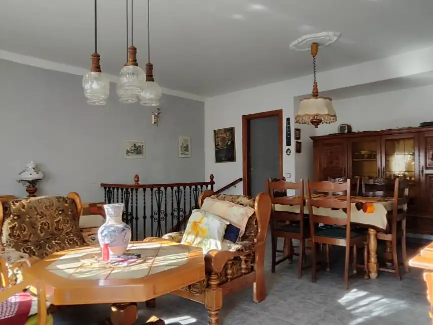 Menjador de Casa o xalet en venda en Cazalegas amb Aire condicionat, Terrassa i Balcó