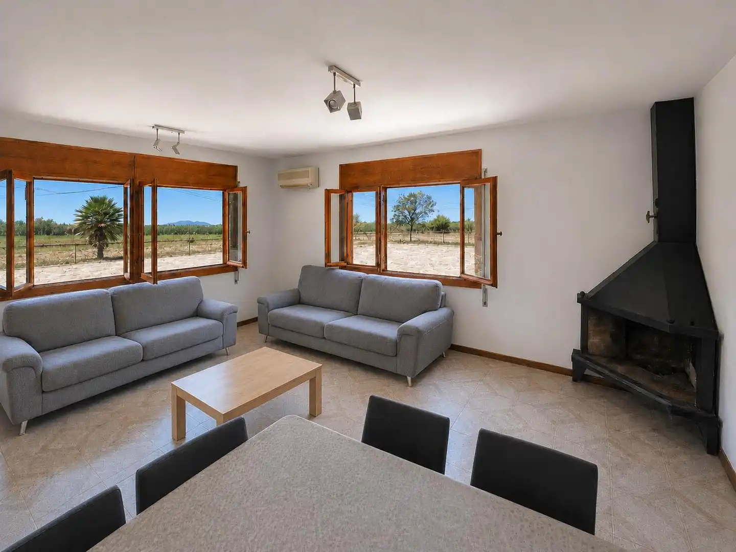 Sala de estar de Casa o chalet en venta en Deltebre con Aire acondicionado y Calefacción