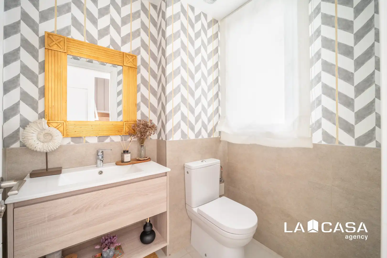 Terraced house with pool for sale in Entrenúcleos, imagen 33