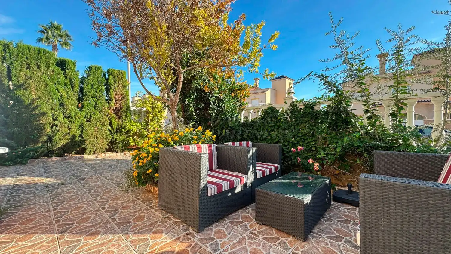 Jardí de Casa adosada en venda en Orihuela amb Jardí privat, Terrassa i Piscina comunitària