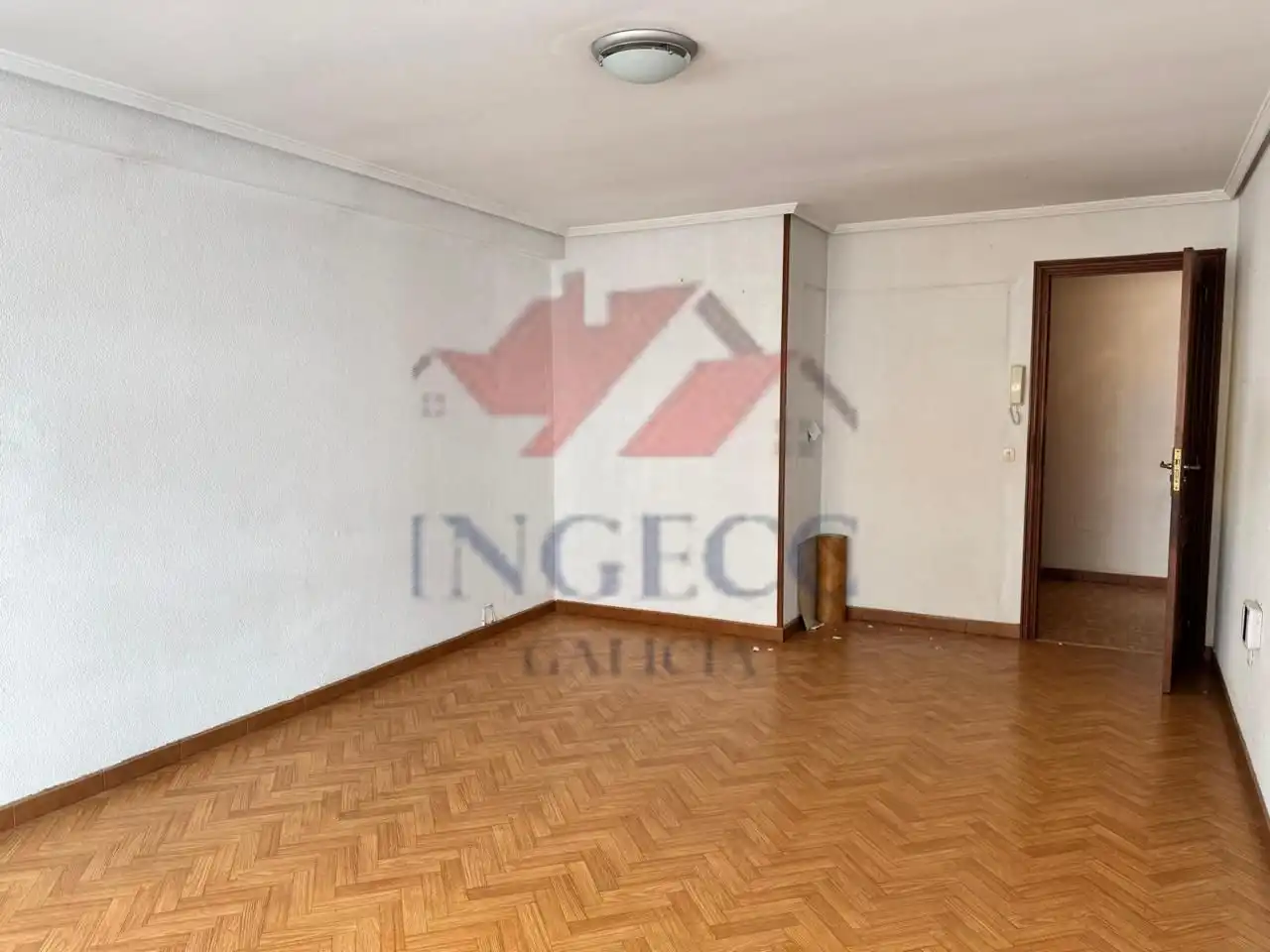 Sala de estar de Piso en venta en A Coruña Capital  con Calefacción, Parquet y Trastero