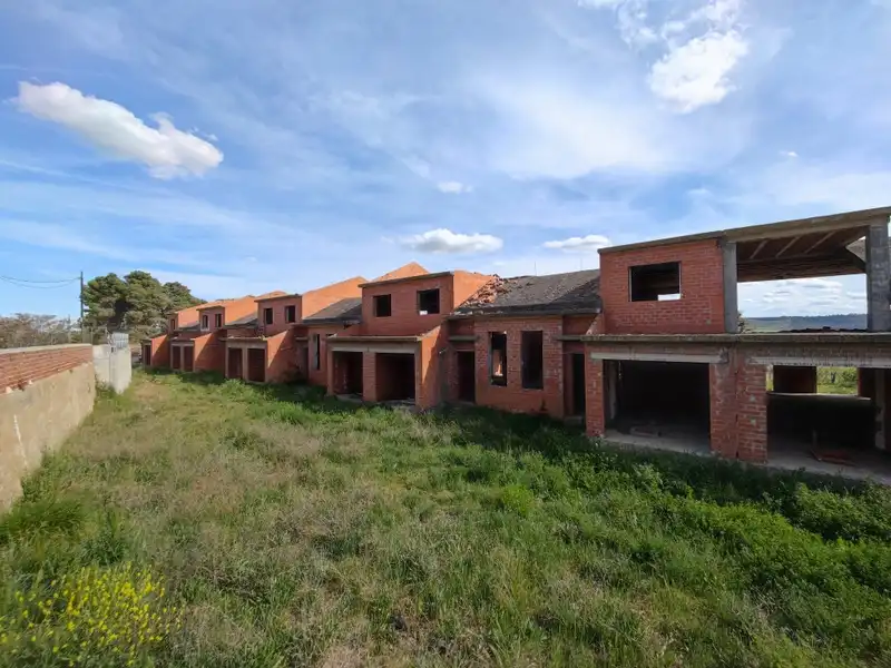 Casa adosada en venda a SOLANA, Castronuevo de Esgueva