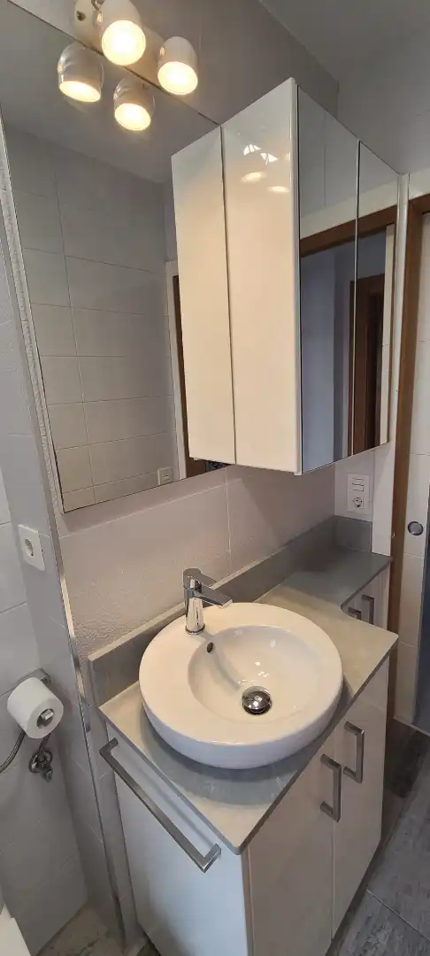 Baño de Piso en venta en Gijón  con Amueblado