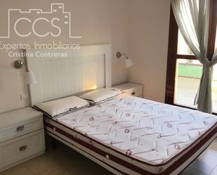 Bedroom of Attic to rent in  Sevilla Capital  with Air Conditioner, Heating and Terrace