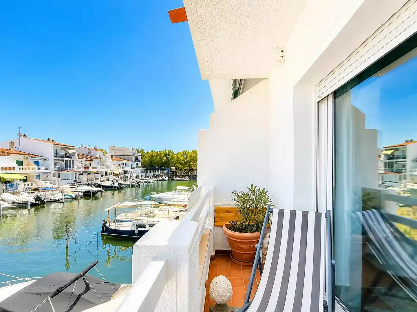 Terraza de Piso en venta en Empuriabrava con Aire acondicionado y Terraza