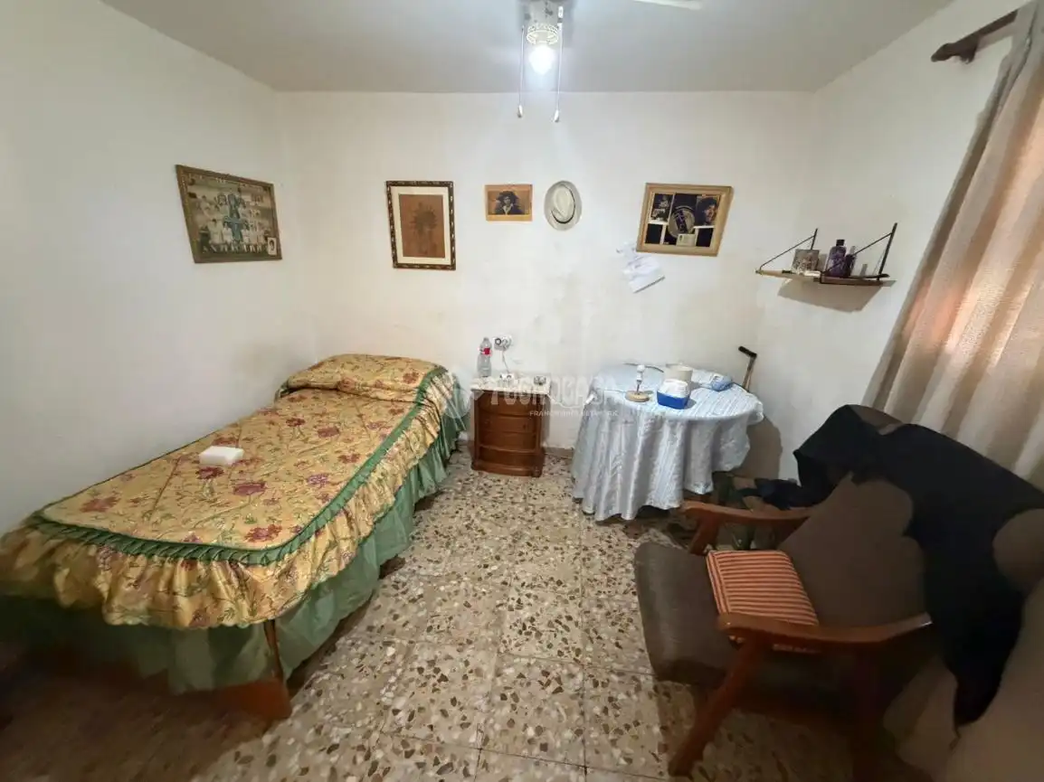 Casa adosada en venda en Badajoz amb Terrassa