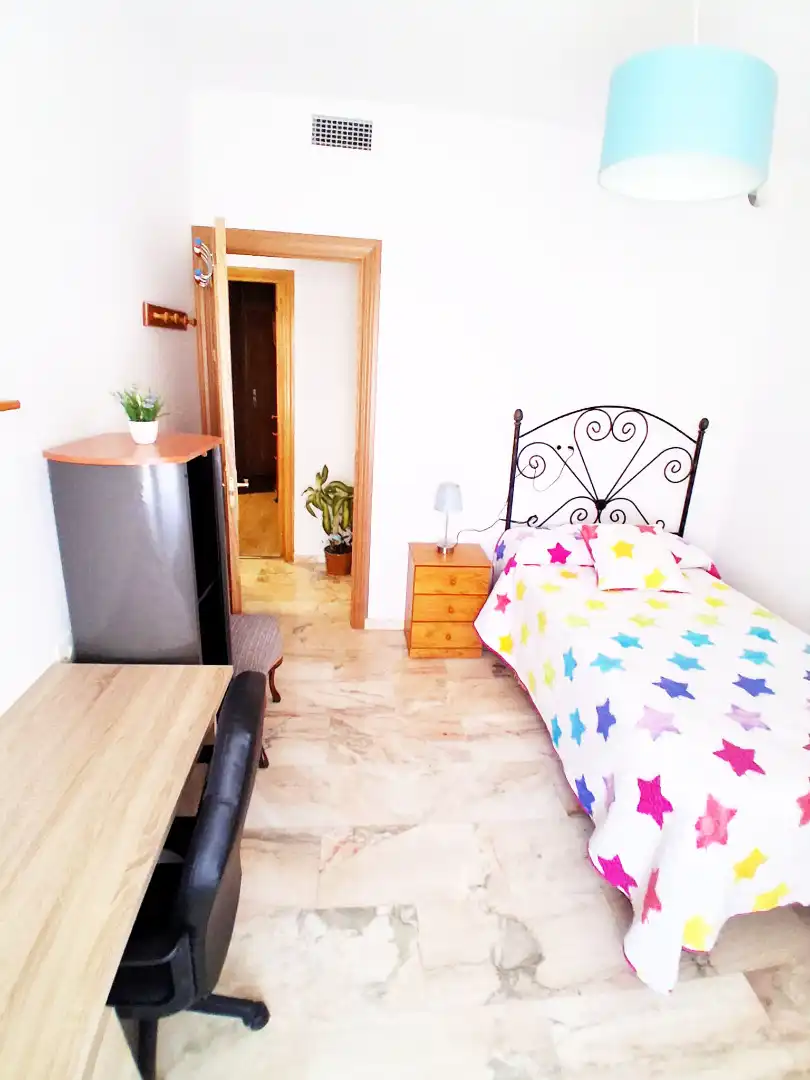 Bedroom of Apartments for rent in Granada  with Air Conditioner, Furnished and Oven