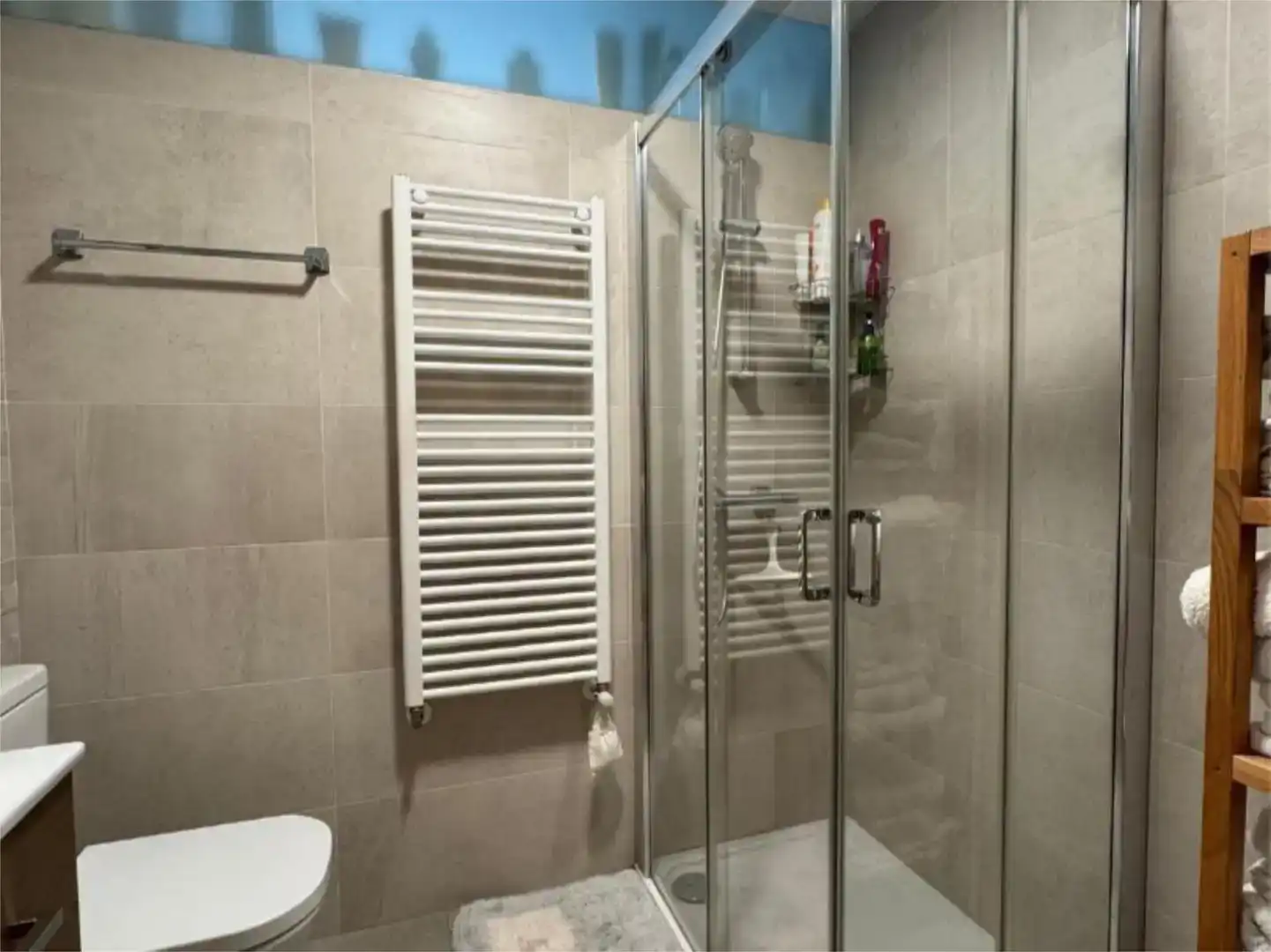 Bathroom of Flat for sale in Lovaina