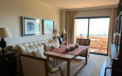 Living room of Flat for sale in Marbella  with Air Conditioner and Terrace