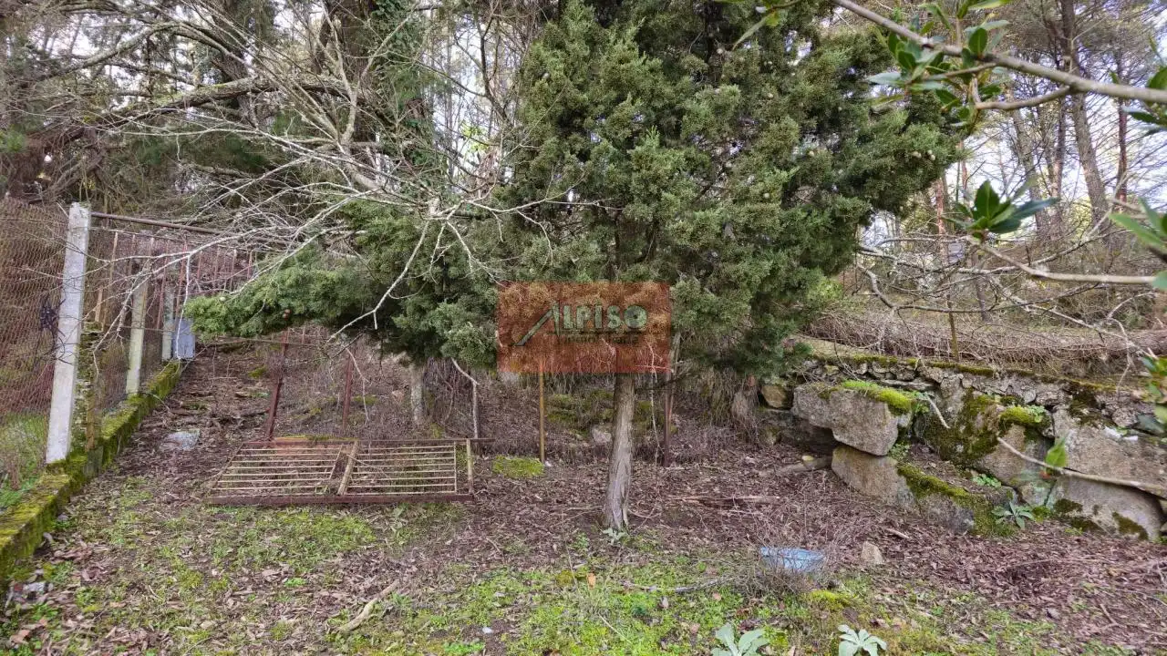 Residencial en venta en San Cibrao das Viñas