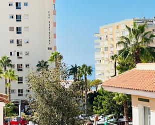 Vista exterior de Casa adosada en venda en Torrox amb Aire condicionat i Piscina comunitària