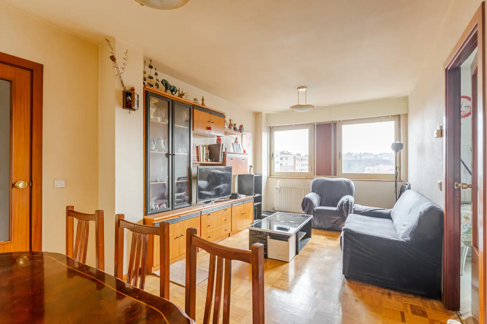 Living room of Flat for sale in  Pamplona / Iruña  with Heating and Parquet flooring