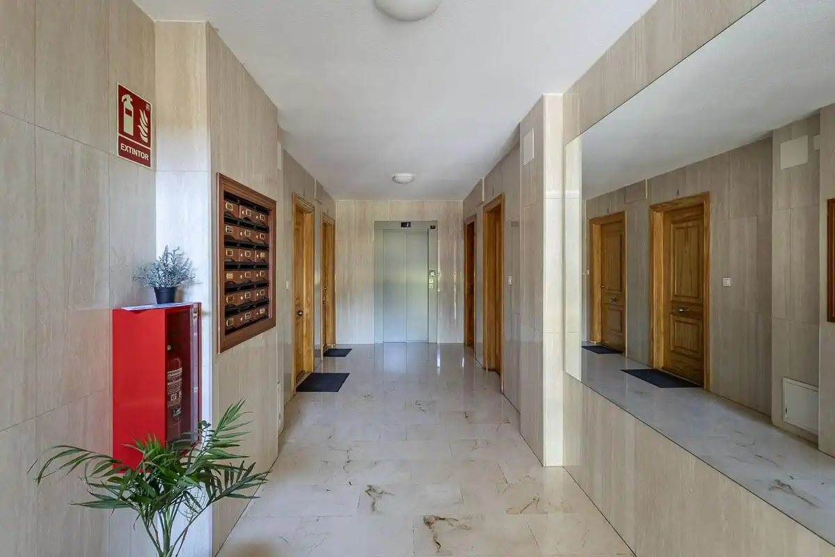 Piso en venta en Camino Bajo de Huétor, 19, Cervantes