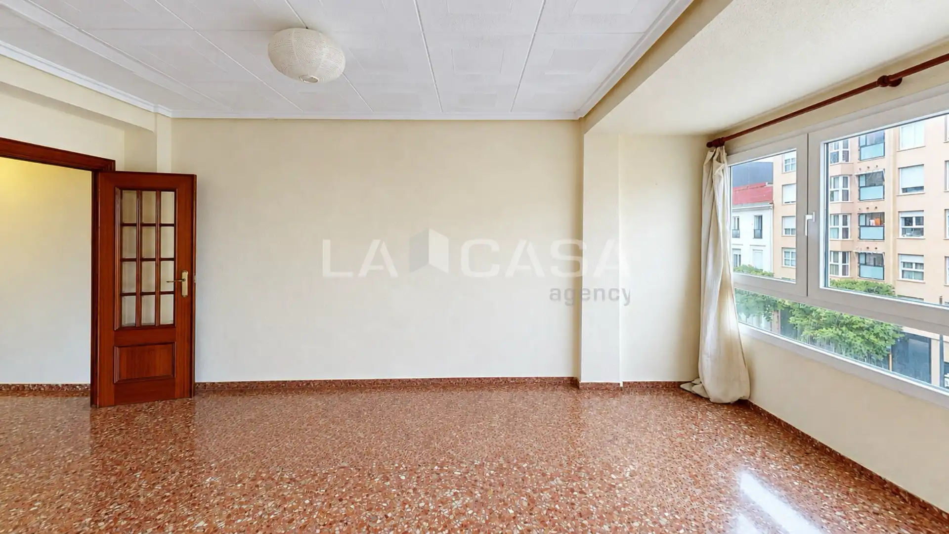 Living room of Flat for sale in Camins al Grau