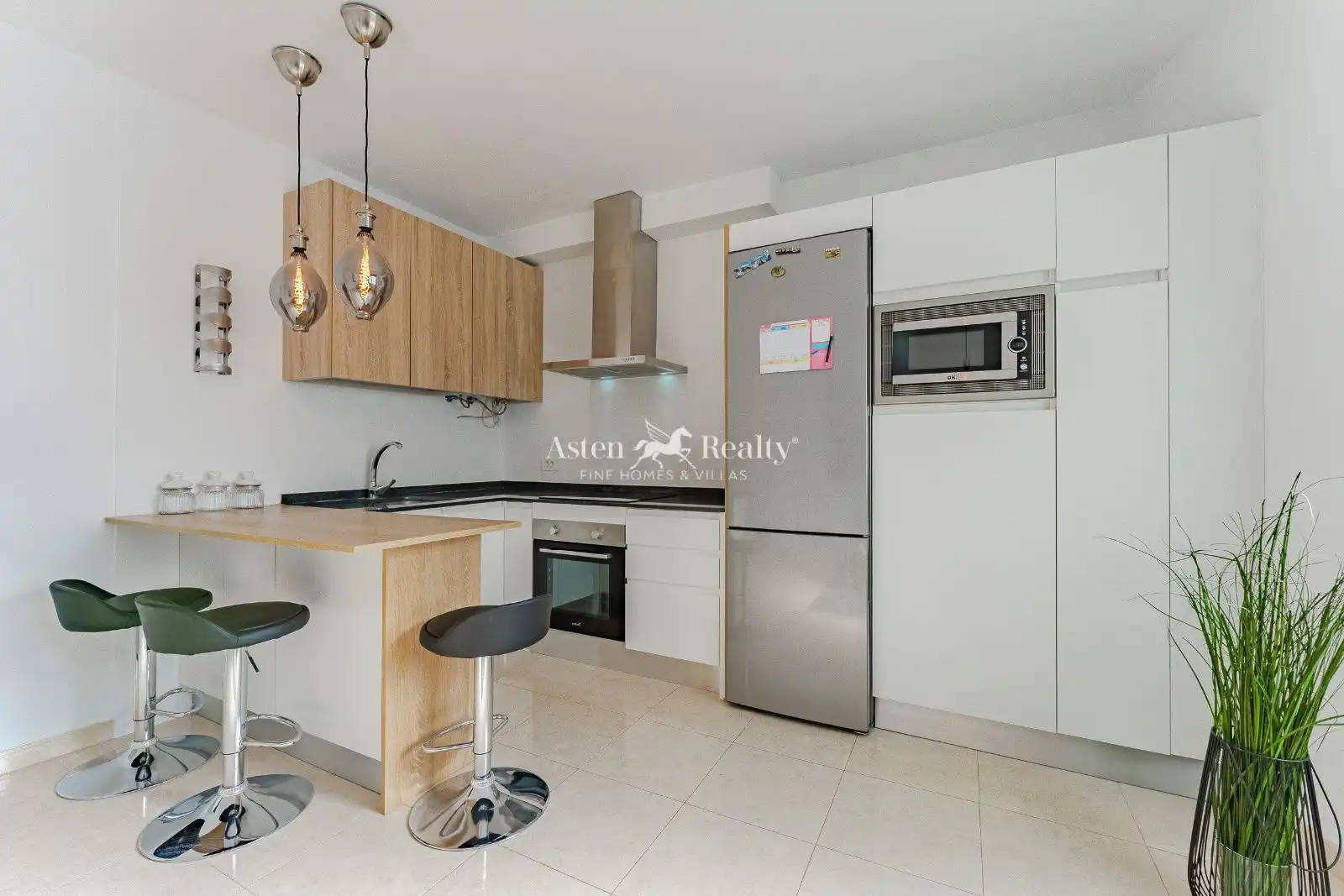 Cocina de Piso en venta en Arona con Terraza, Trastero y Amueblado