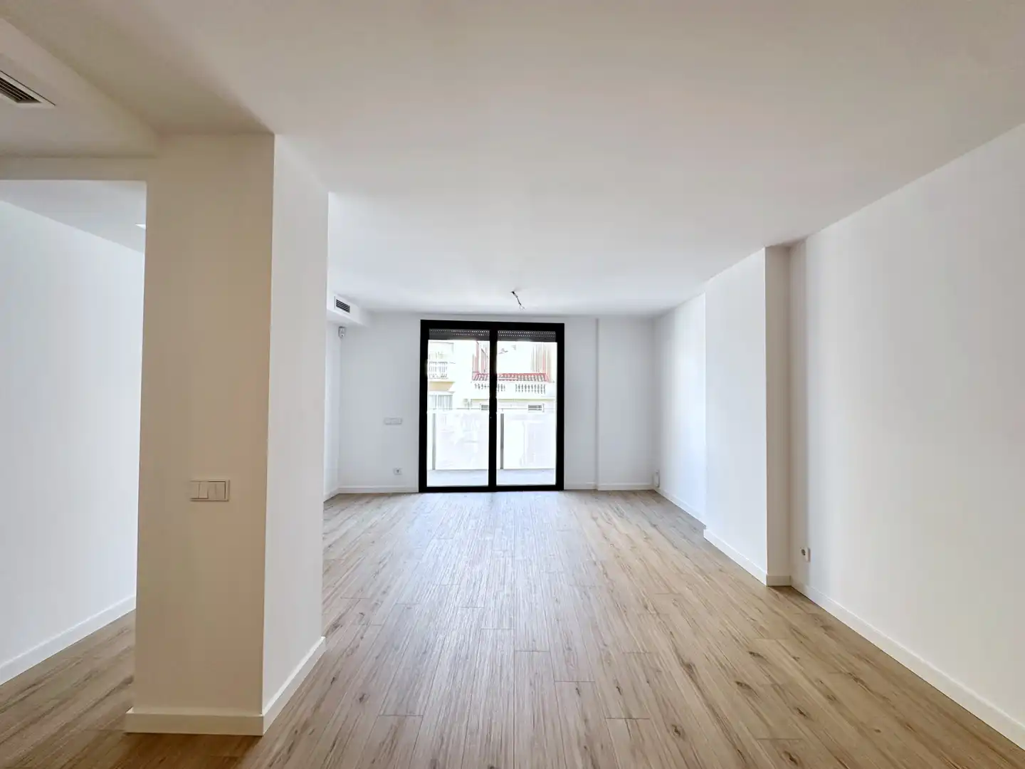 Sala de estar de Piso en venta en Badalona con Aire acondicionado, Calefacción y Parquet