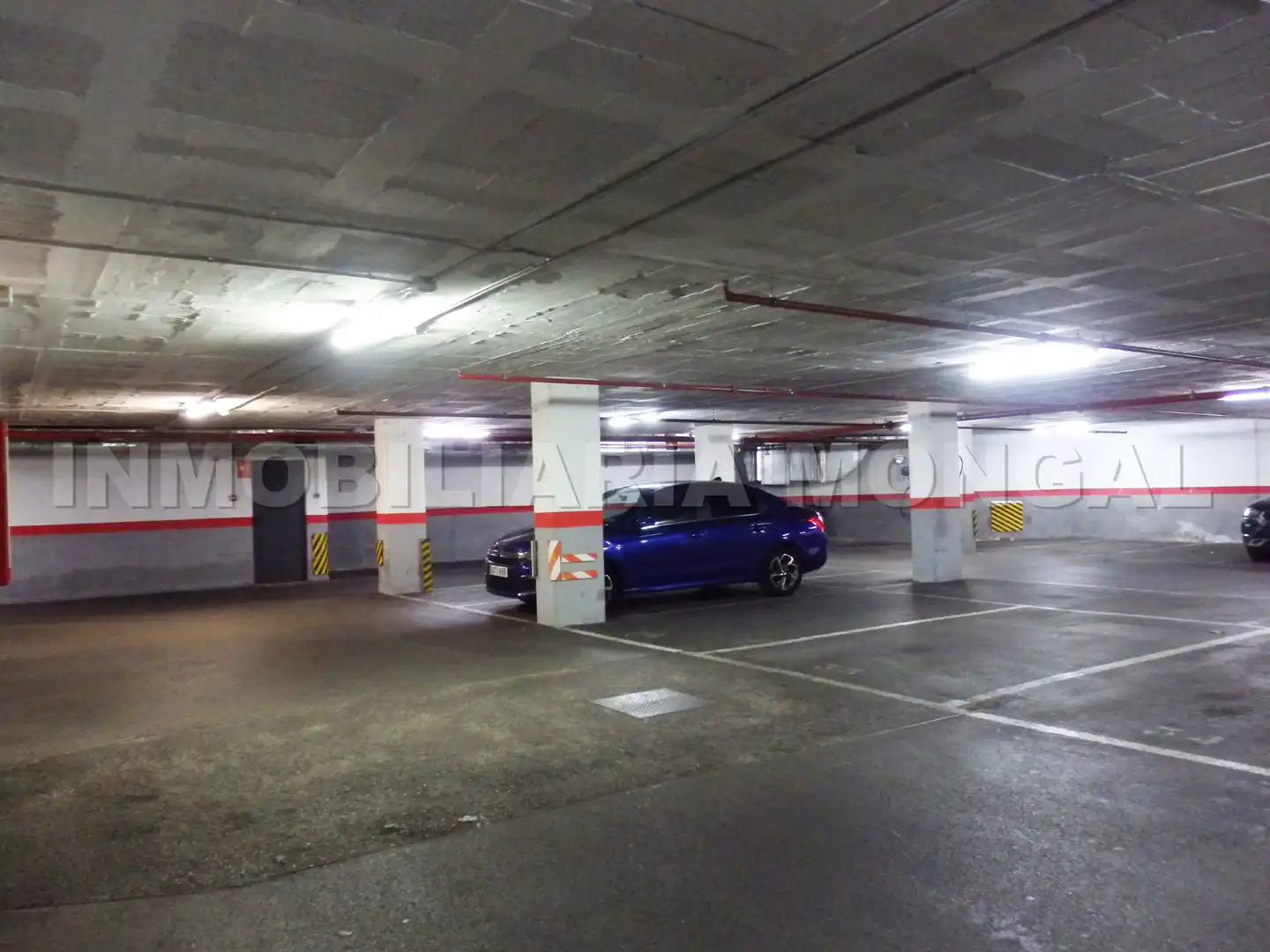 Parkplatz von Garage zum Verkauf in Marianao
