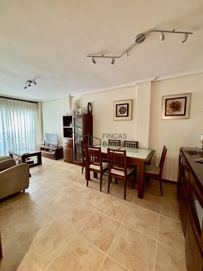 Menjador de Casa adosada en venda en Villafranca de Ebro