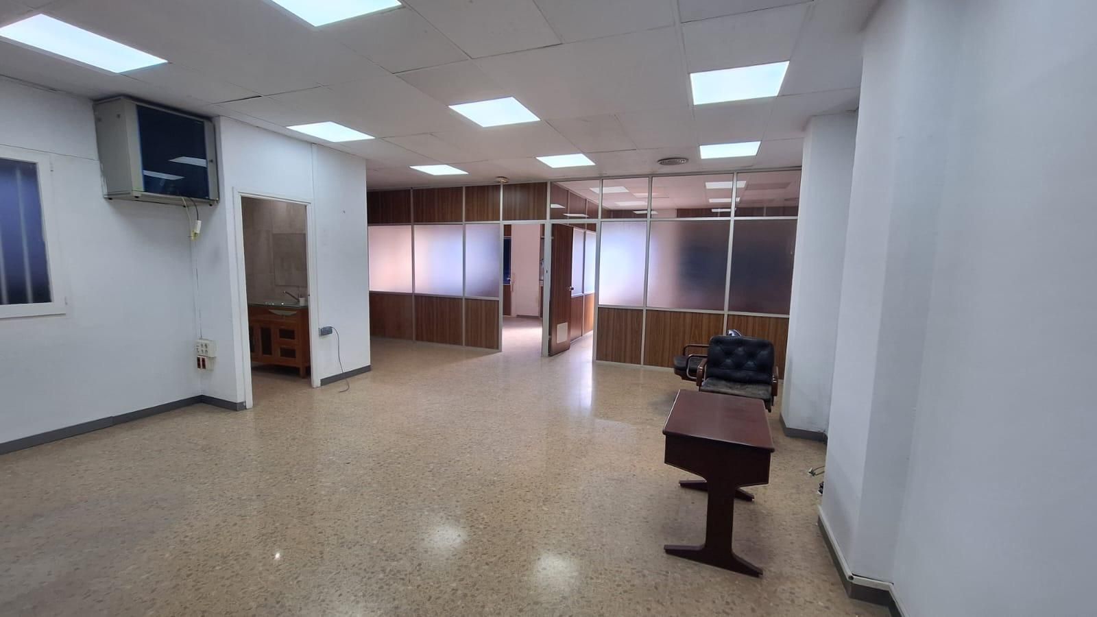 Premises to rent in Badalona