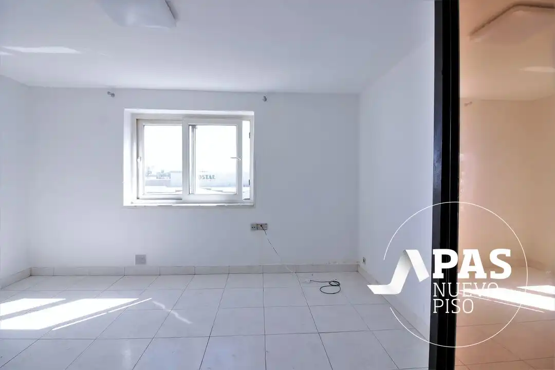 Sala d'estar de Pis en venda en Peñacastillo - Nueva Montaña