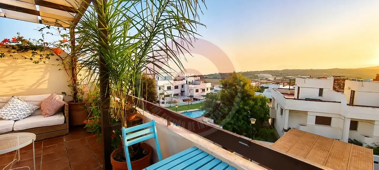 Casa aparellada amb piscina en venda a Almayate, imagen 17