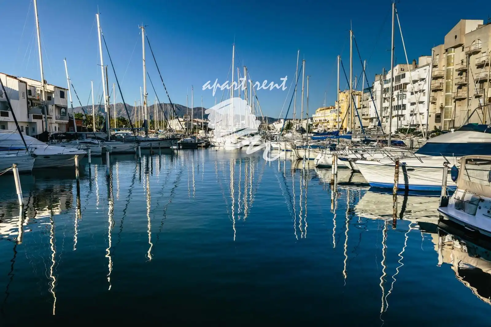 Vista exterior de Piso en venta en Empuriabrava con Aire acondicionado, Calefacción y Terraza