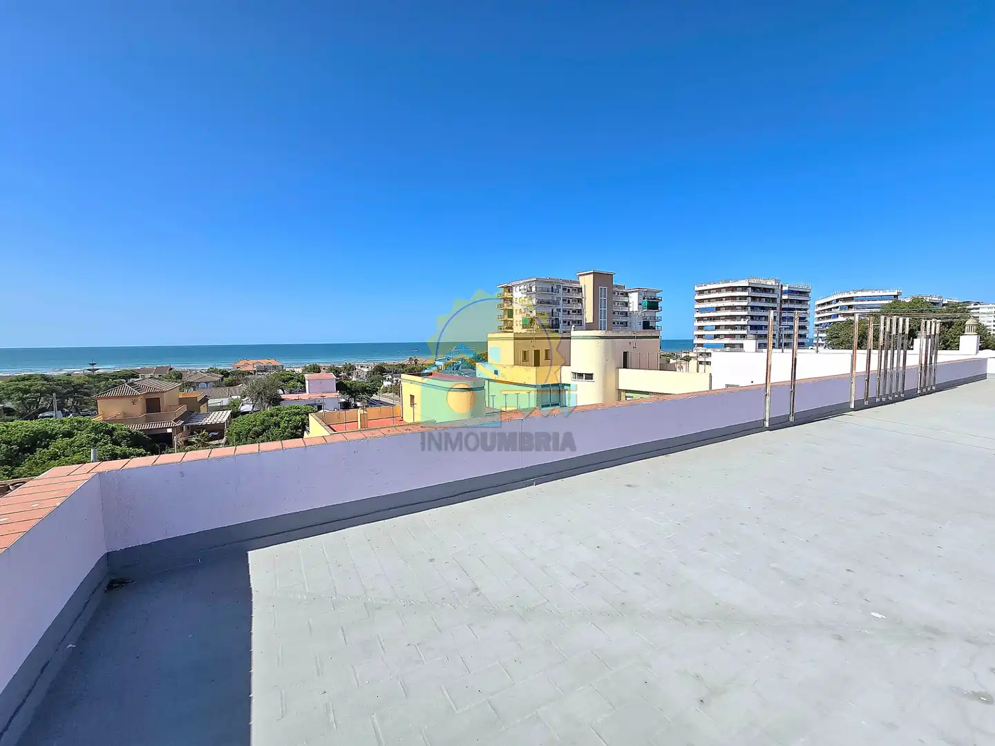 Vista exterior de Piso en venta en Punta Umbría con Terraza y Balcón