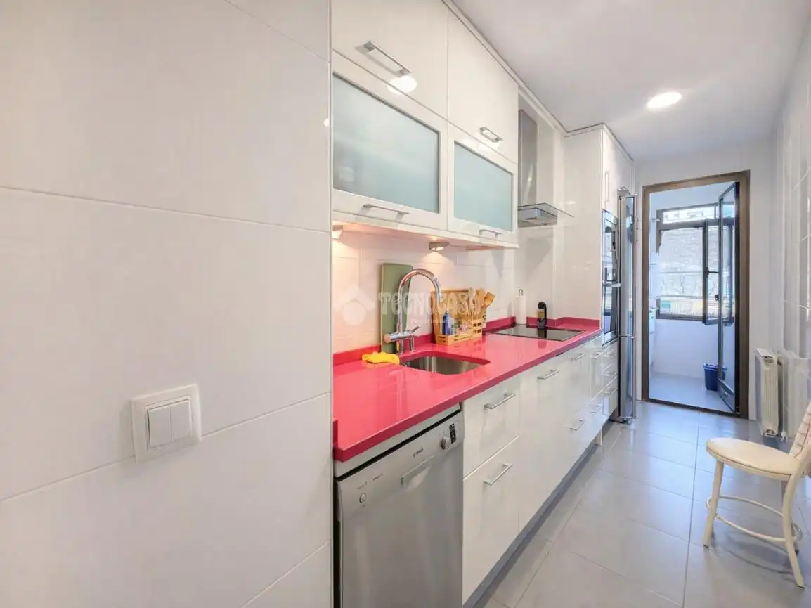 Cocina de Piso en venta en Madrid con Calefacción y Piscina comunitaria