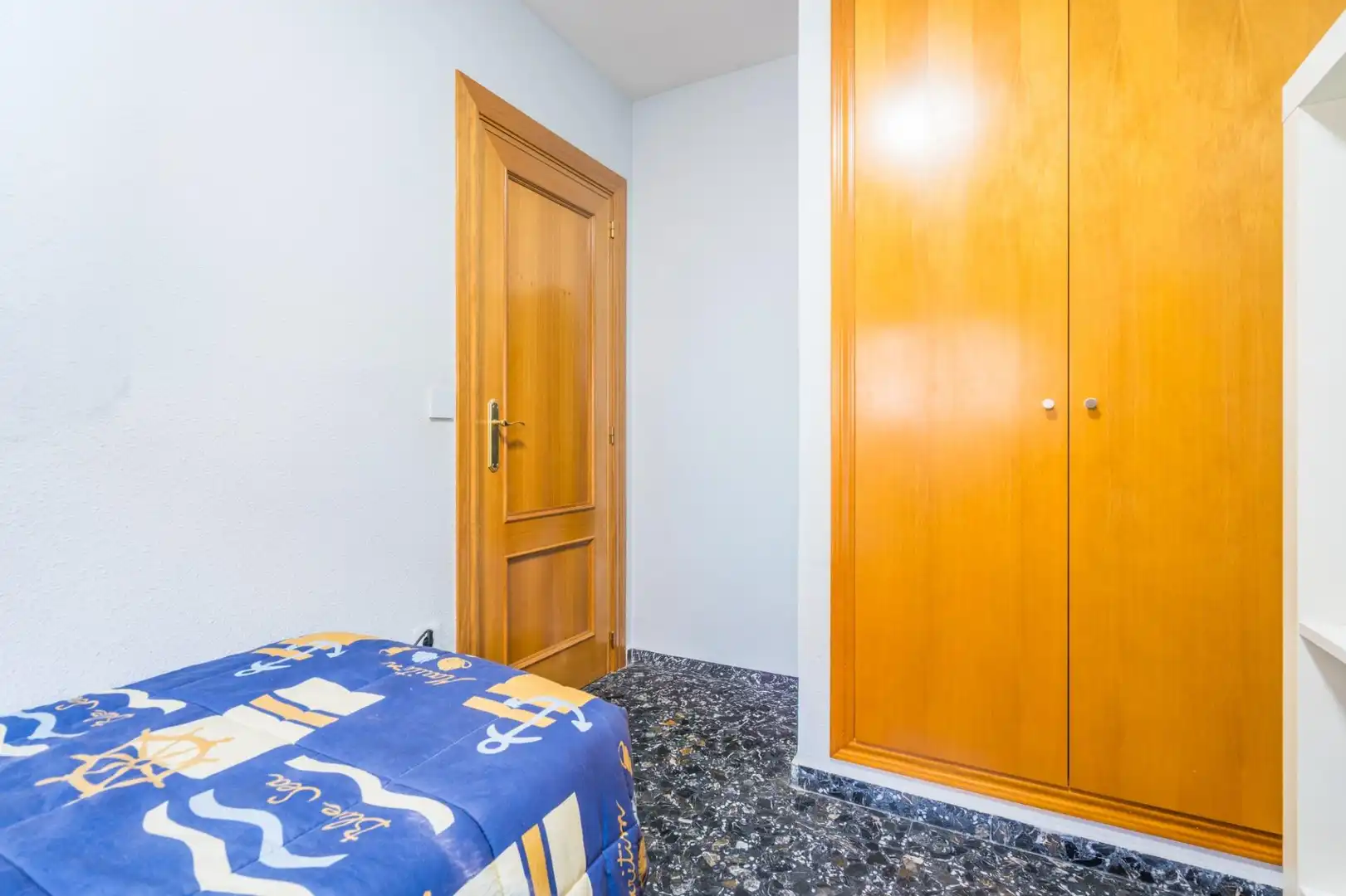 Habitación de Piso en venta en Valencia con Aire acondicionado y Balcón