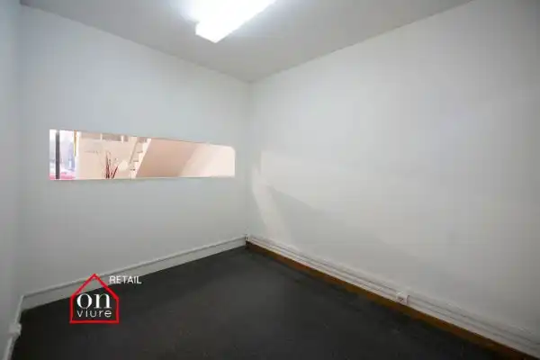 Local en venta en Sant Cugat del Vallès con Aire acondicionado, Calefacción y Parquet