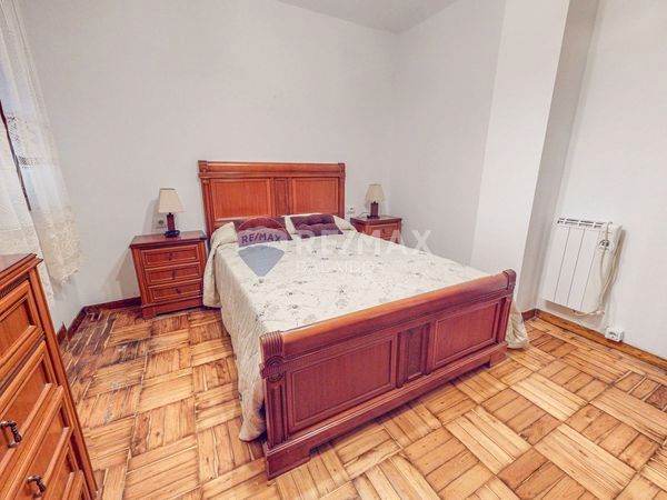 Bedroom of Flat for sale in Vigo   with Heating, Parquet flooring and Terrace