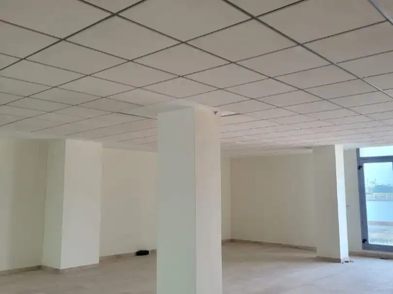 Büro zur Miete in Lepe mit Terrasse