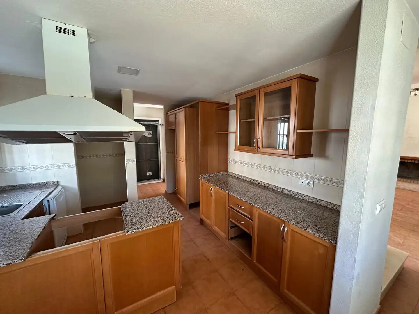 Cocina de Casa o chalet en venta en Aspe con Jardín privado, Balcón y Alarma