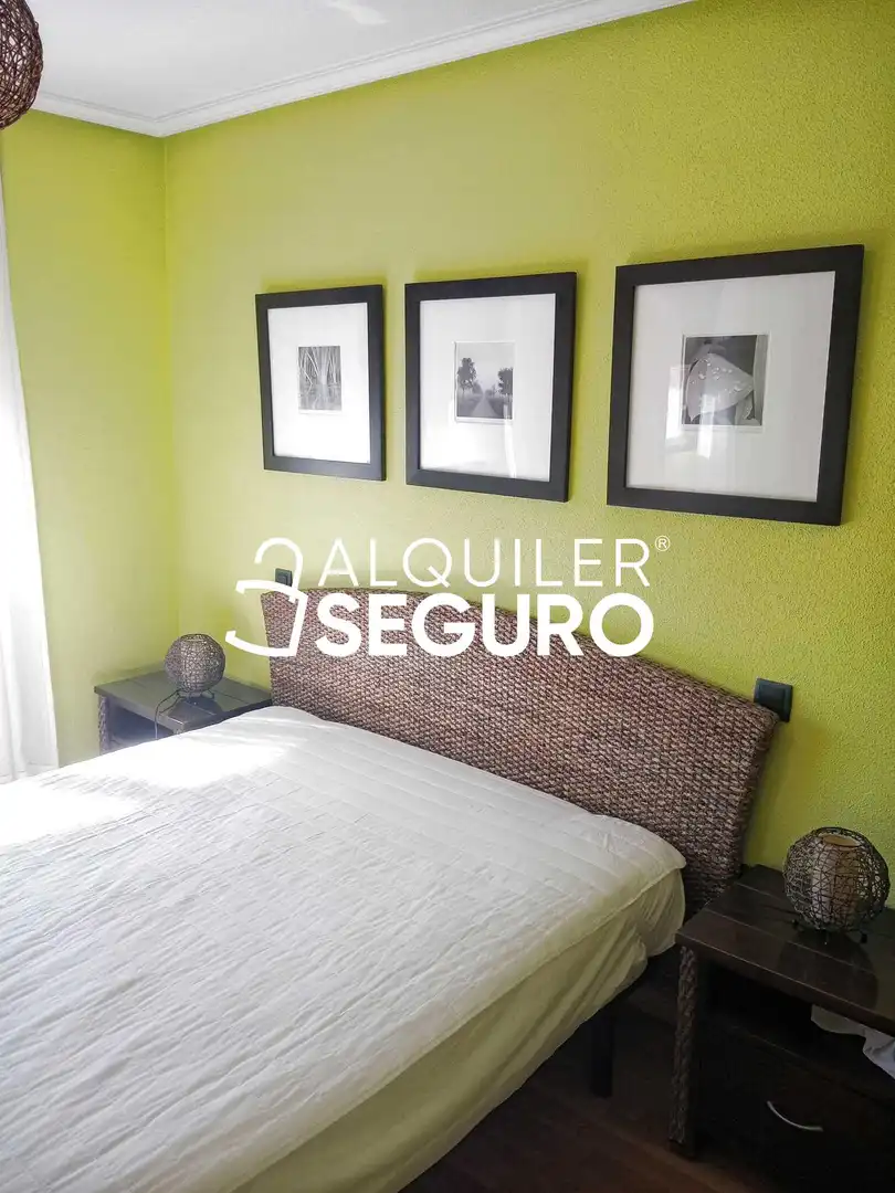 Bedroom of Flat for rent in Valladolid  with Heating, Swimming Pool and Furnished