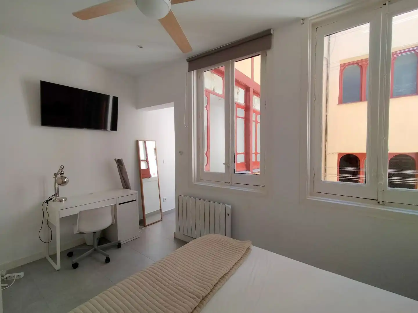 Schlafzimmer von Loft zur Miete in Madrid mit Heizung und Möbliert