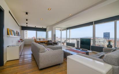 Living room of Flat for sale in  Barcelona Capital  with Air Conditioner, Terrace and Balcony