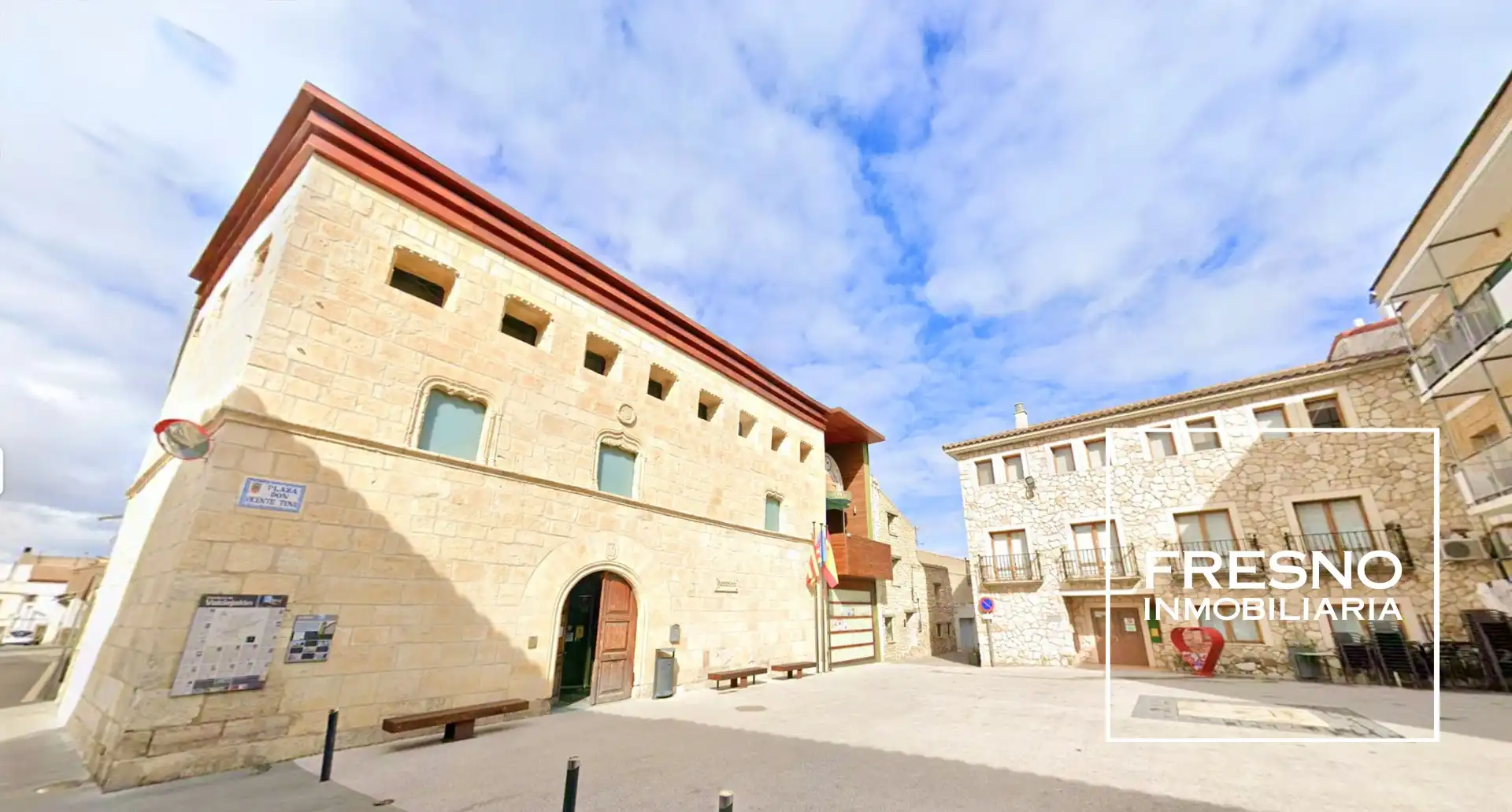 Vista exterior de Edificio en venta en La Muela, Zaragoza