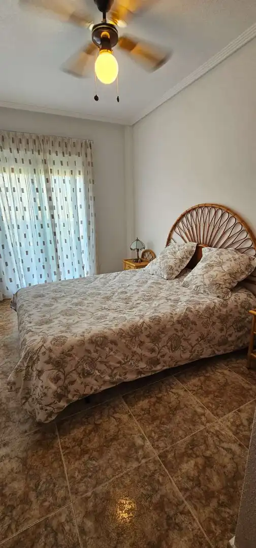 Habitación de Dúplex en venta en Orihuela con Terraza, Piscina y Amueblado