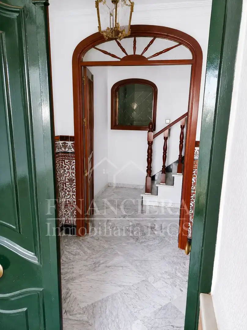 Casa o xalet en venda en Alcalá de Guadaira amb Terrassa