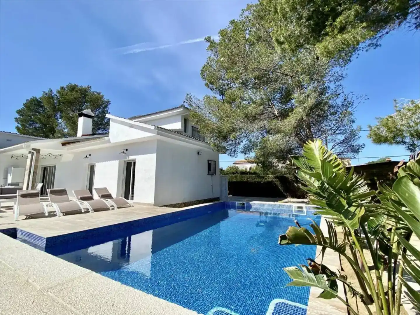 Exterior view of Houses for rent in L'Ametlla de Mar   with Air Conditioner, Swimming Pool and Balcony